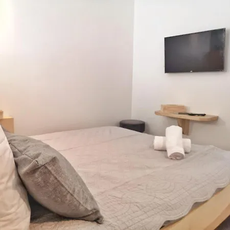 Plum'house Authentics Apartman *